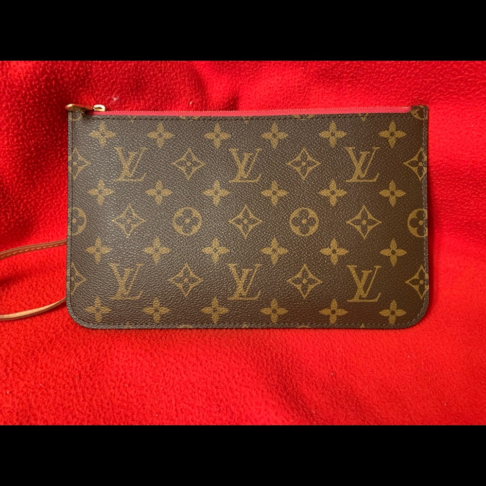 Louis Vuitton Neverfull Pouch in Monogram